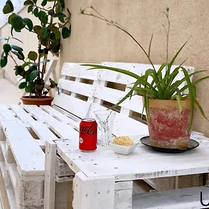 https://residencia-ulloa.top-hotels-tarragona.com